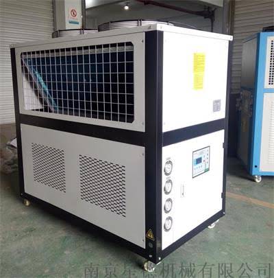 工業(yè)冷水機(jī)廠家提示，如何選擇合適的冷水機(jī)？